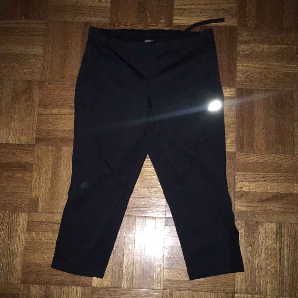 New Balance Running crops, size small